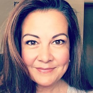 Meet your Posher, Monique